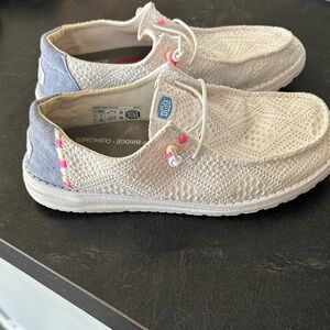 Hey Dude Kids White Knit Slip-On Sneakers with Blue Heel and Pink Accents